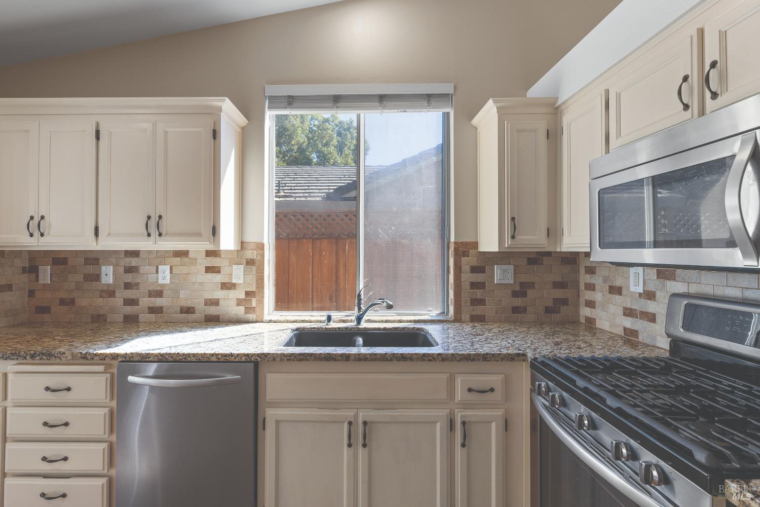 918 Ginkgo Place Windsor CA 95492