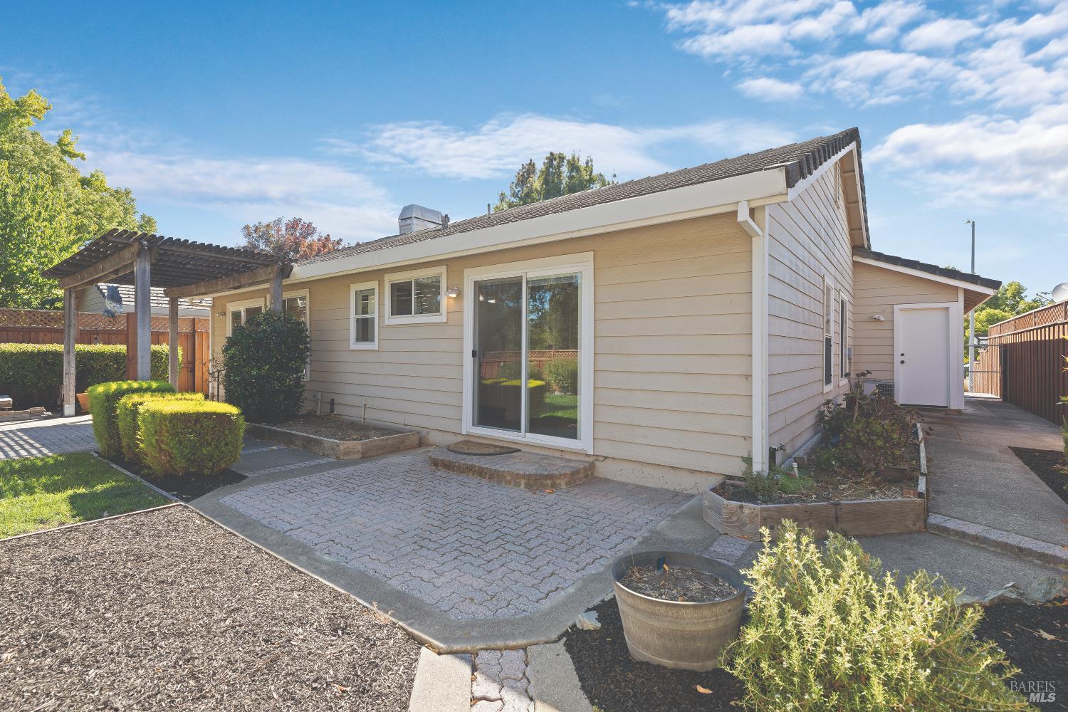 918 Ginkgo Place Windsor CA 95492