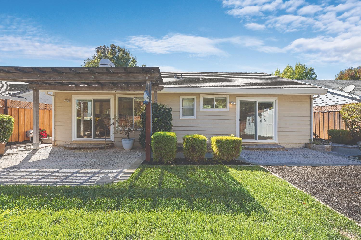 918 Ginkgo Place Windsor CA 95492