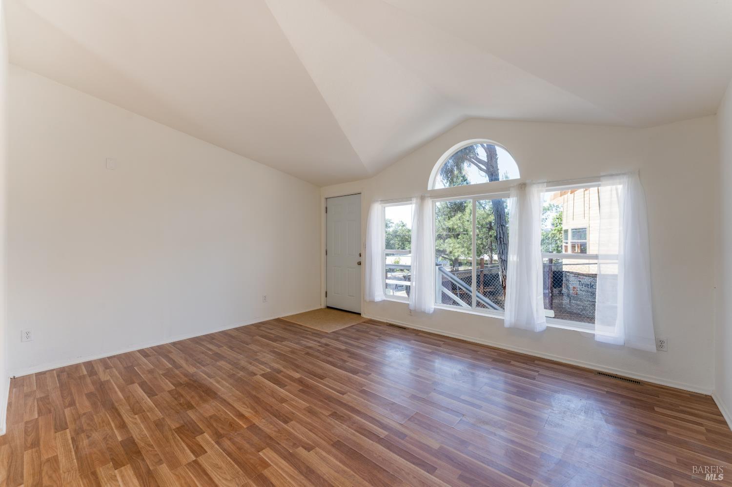 1221 Magnolia Street Willits CA 95490