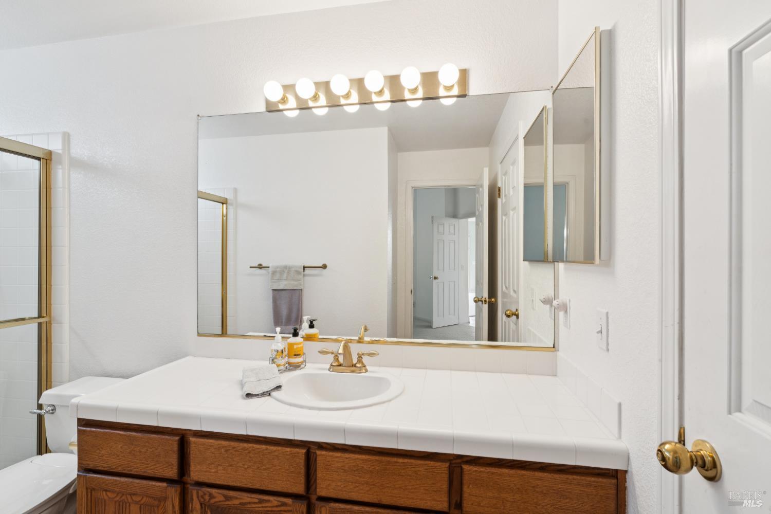 1804 Adobe Creek Drive Petaluma CA 94954
