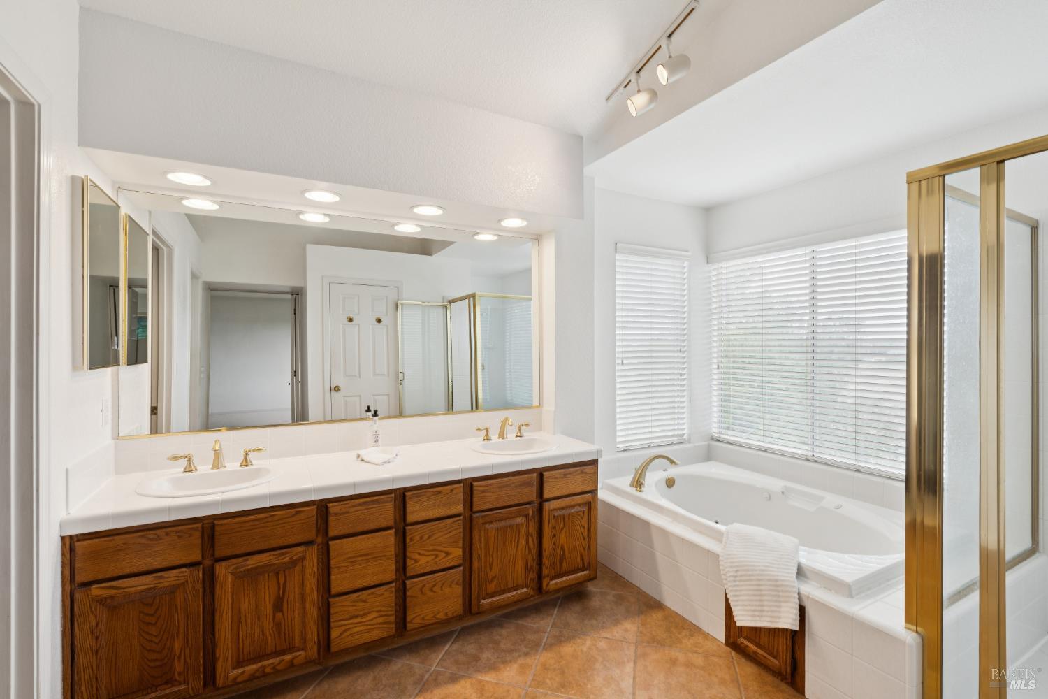 1804 Adobe Creek Drive Petaluma CA 94954