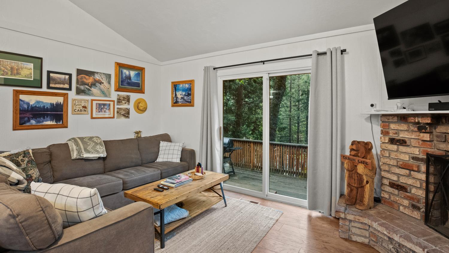 11528 Pine Cone Drive Kyburz CA 95720