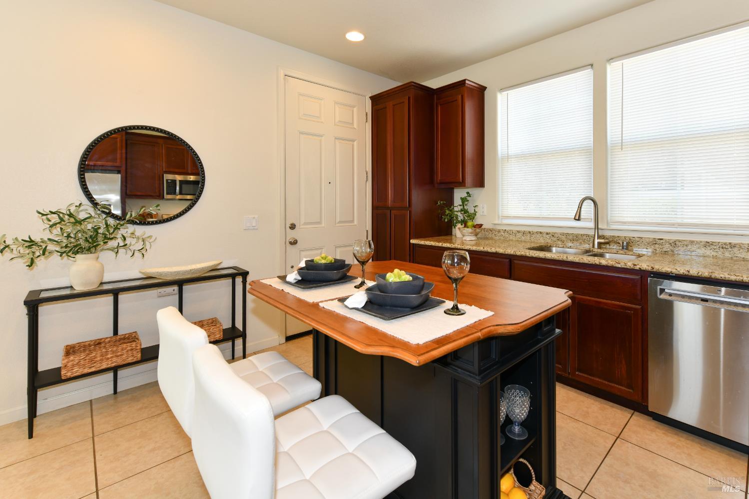 1504 Pembleton Place Santa Rosa CA 95403