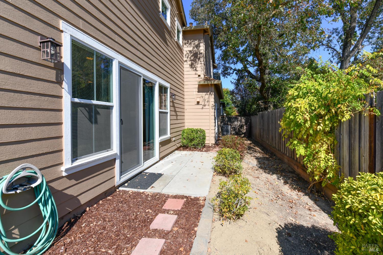 1504 Pembleton Place Santa Rosa CA 95403