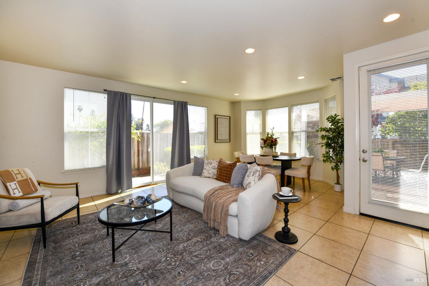 1504 Pembleton Place Santa Rosa CA 95403