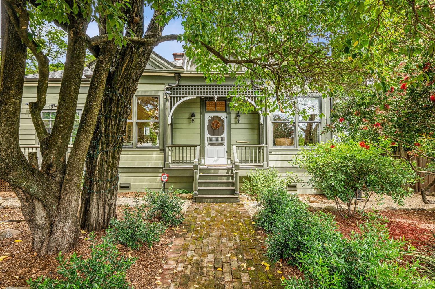 350 Linden Street Sonoma CA 95476