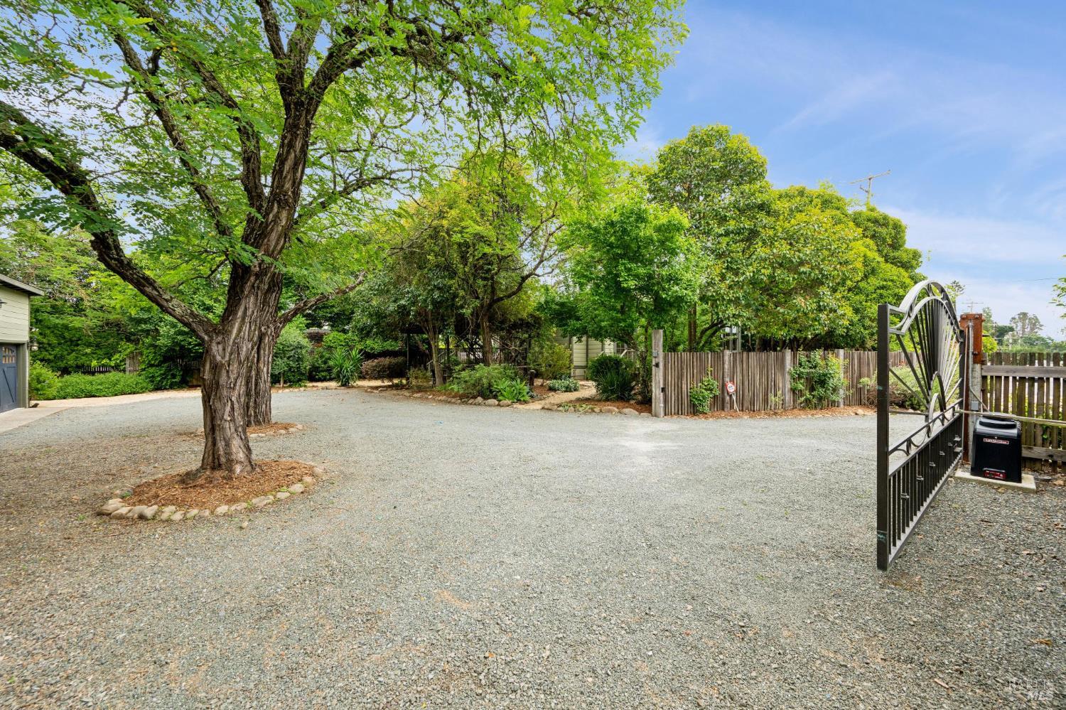 350 Linden Street Sonoma CA 95476