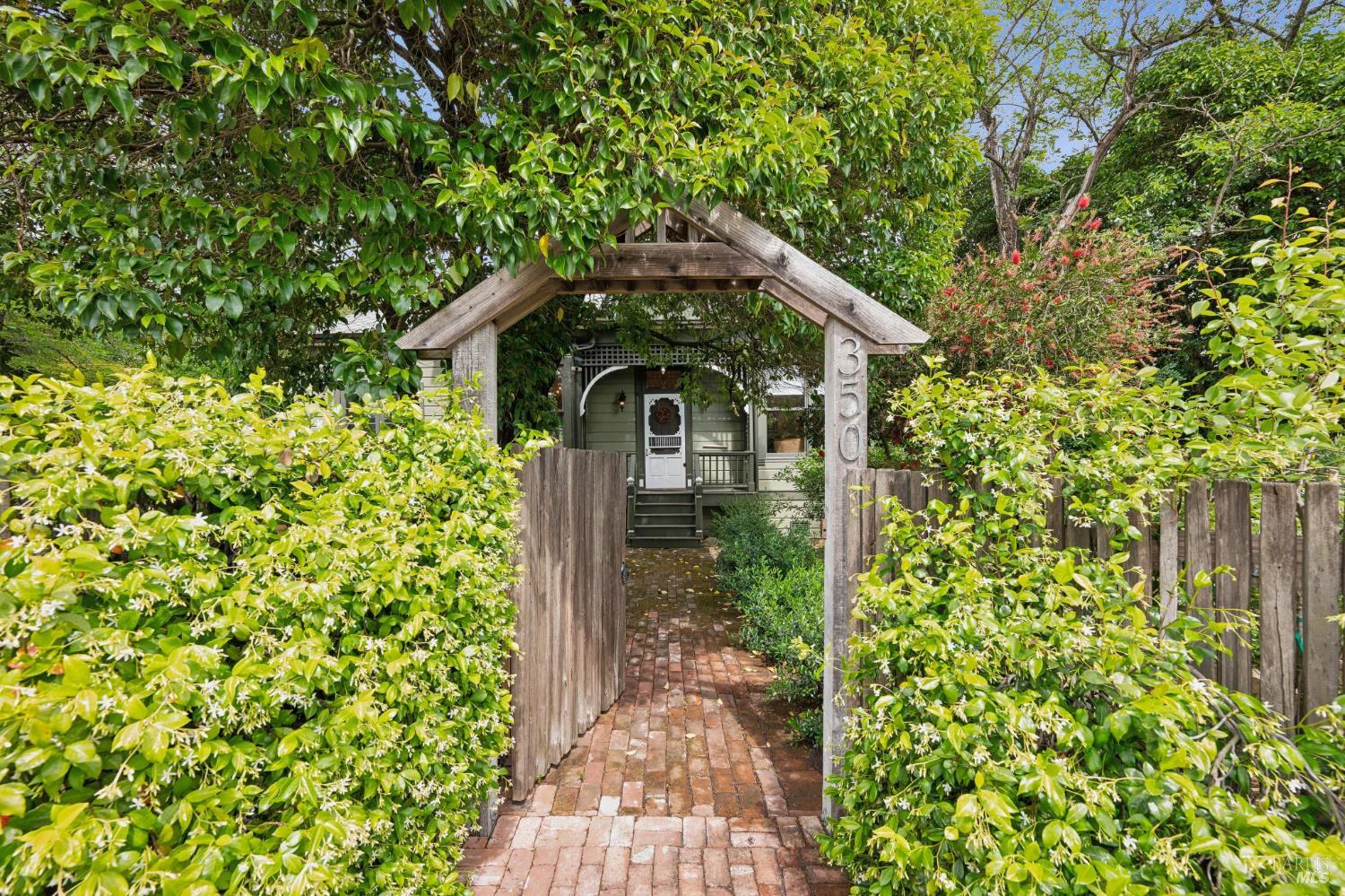 350 Linden Street Sonoma CA 95476