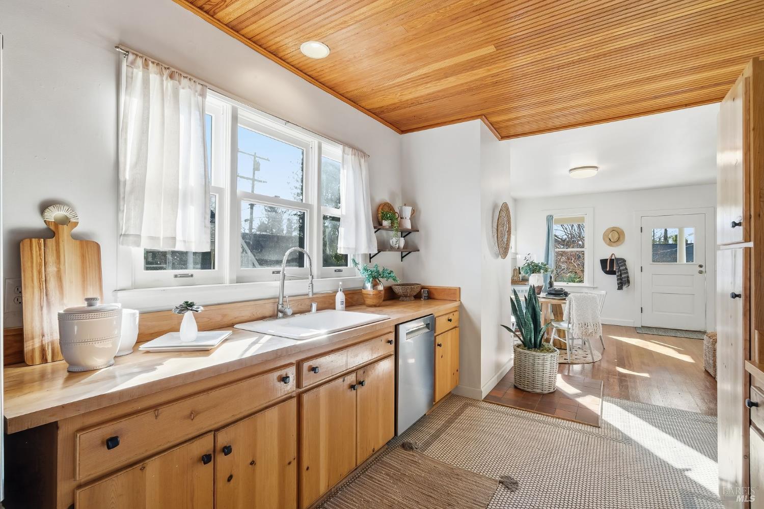1440 Center Street Napa CA 94559