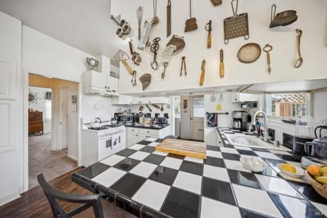 19390 Orange Avenue Sonoma CA 95476