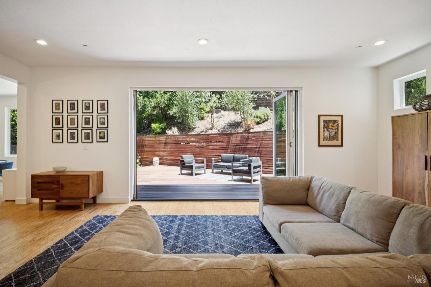 30 Oak Knoll Drive San Anselmo CA 94960