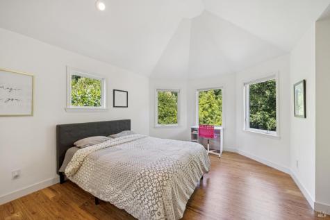 30 Oak Knoll Drive San Anselmo CA 94960