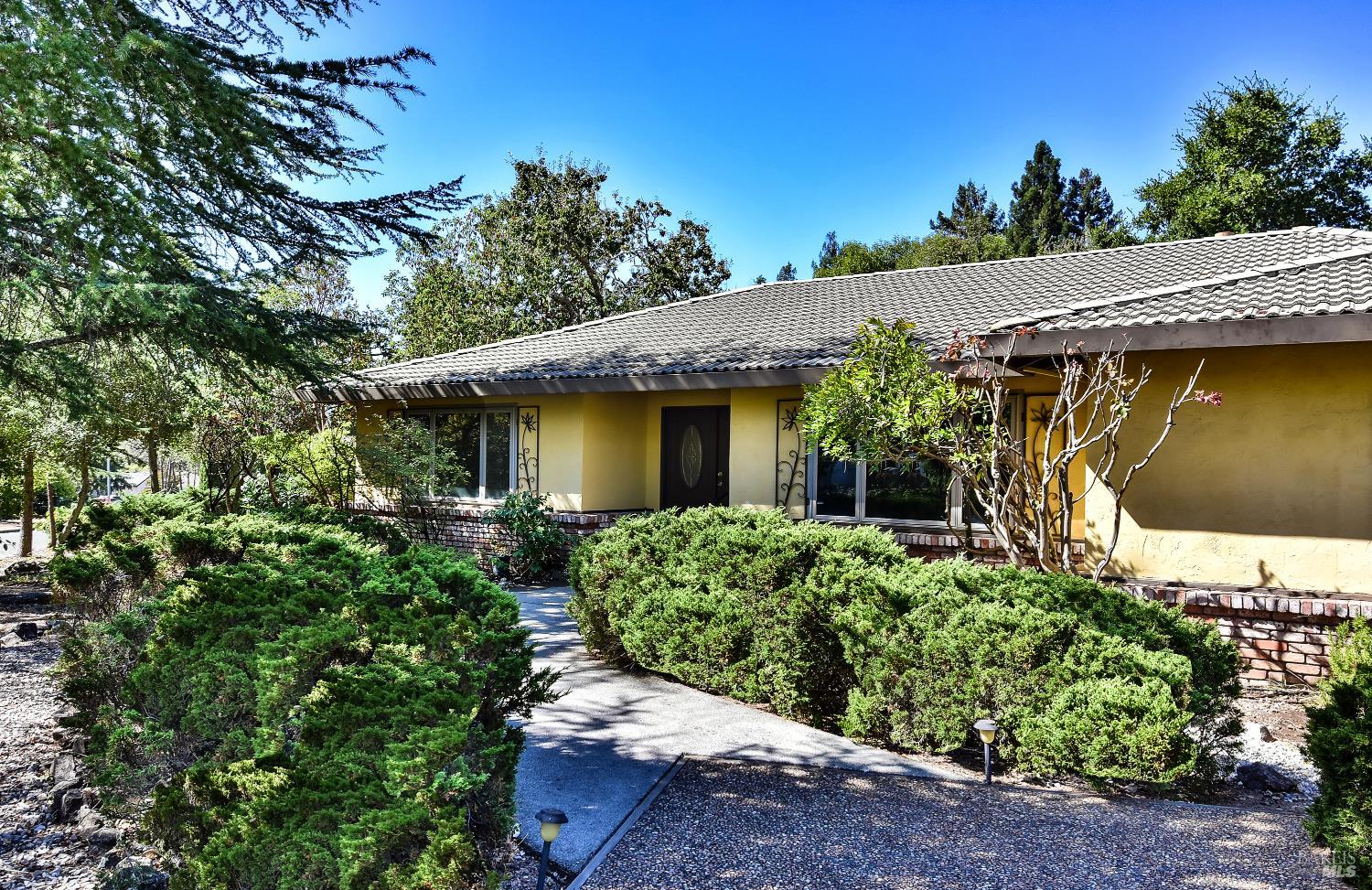 16398 La Grama Street Sonoma CA 95476