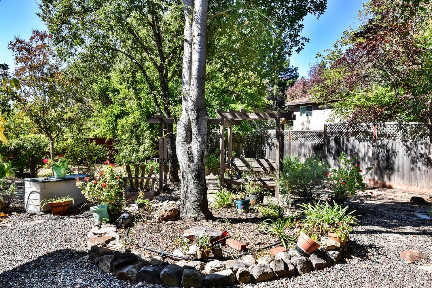 16398 La Grama Street Sonoma CA 95476