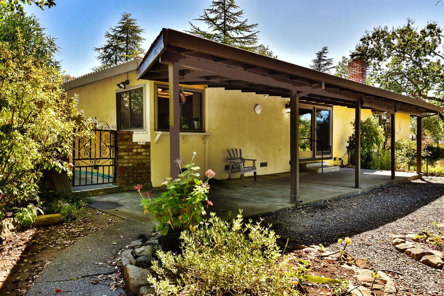 16398 La Grama Street Sonoma CA 95476