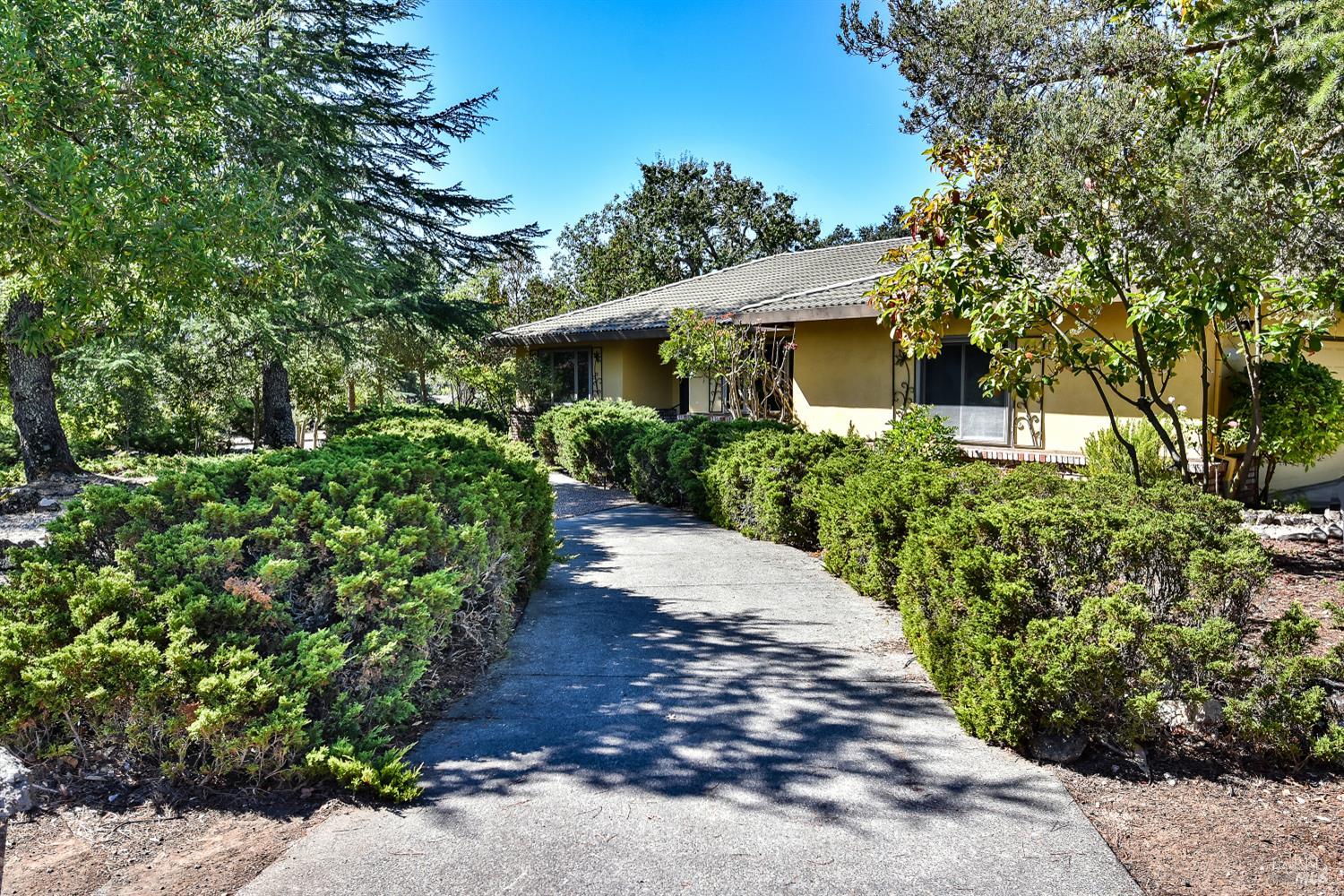 16398 La Grama Street Sonoma CA 95476