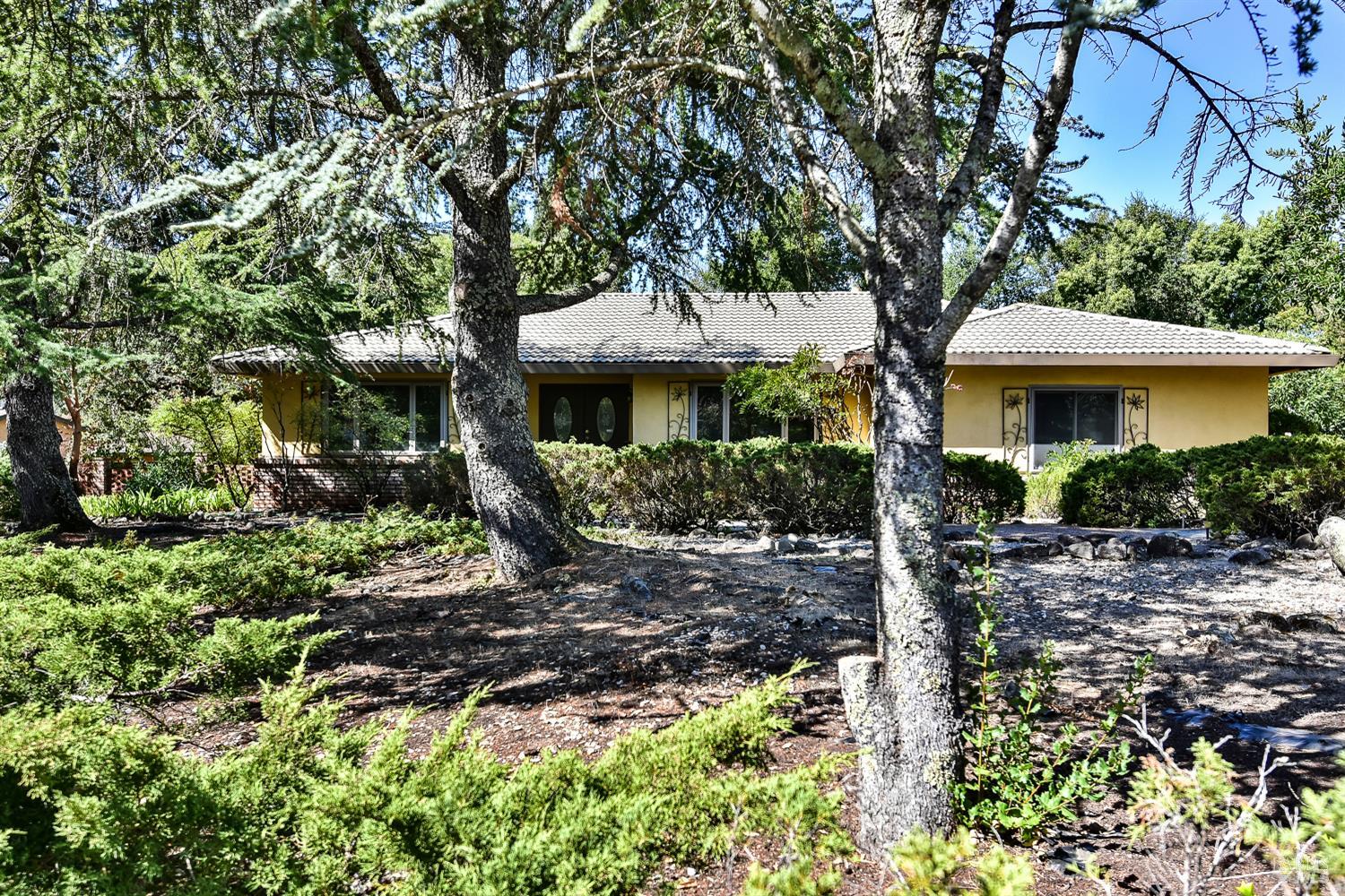 16398 La Grama Street Sonoma CA 95476