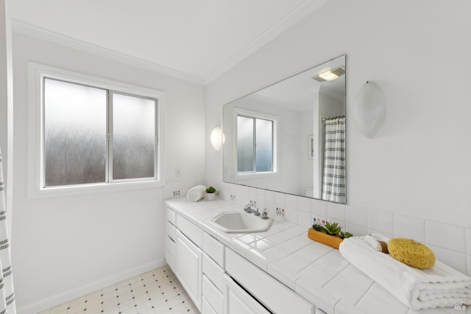 404 Vendola Drive San Rafael CA 94903