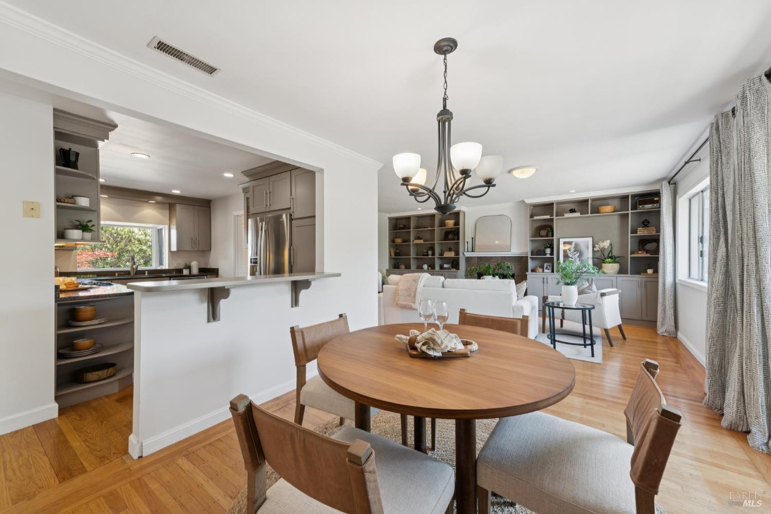 404 Vendola Drive San Rafael CA 94903
