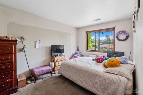 715 Placer Court Santa Rosa CA 95401