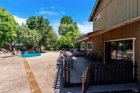 715 Placer Court Santa Rosa CA 95401