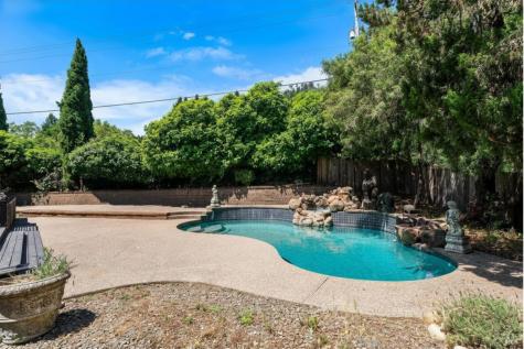 715 Placer Court Santa Rosa CA 95401