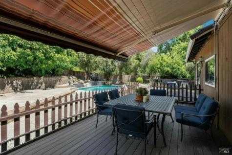 715 Placer Court Santa Rosa CA 95401