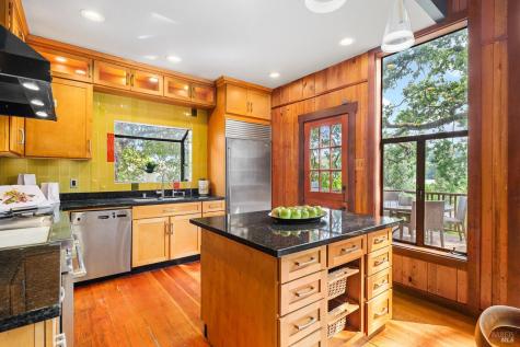 21 Woods Street San Rafael CA 94901