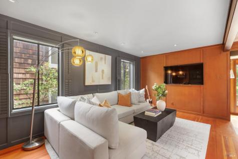 21 Woods Street San Rafael CA 94901