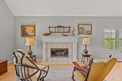 6287 Meadowbreeze Court Santa Rosa CA 95409