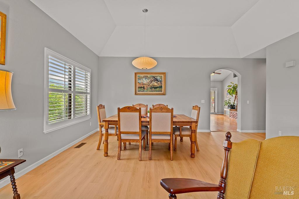 6287 Meadowbreeze Court Santa Rosa CA 95409