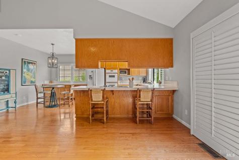 6287 Meadowbreeze Court Santa Rosa CA 95409