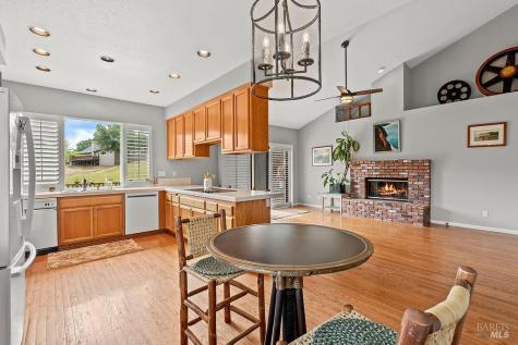 6287 Meadowbreeze Court Santa Rosa CA 95409