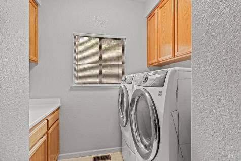 6287 Meadowbreeze Court Santa Rosa CA 95409