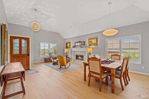 6287 Meadowbreeze Court Santa Rosa CA 95409