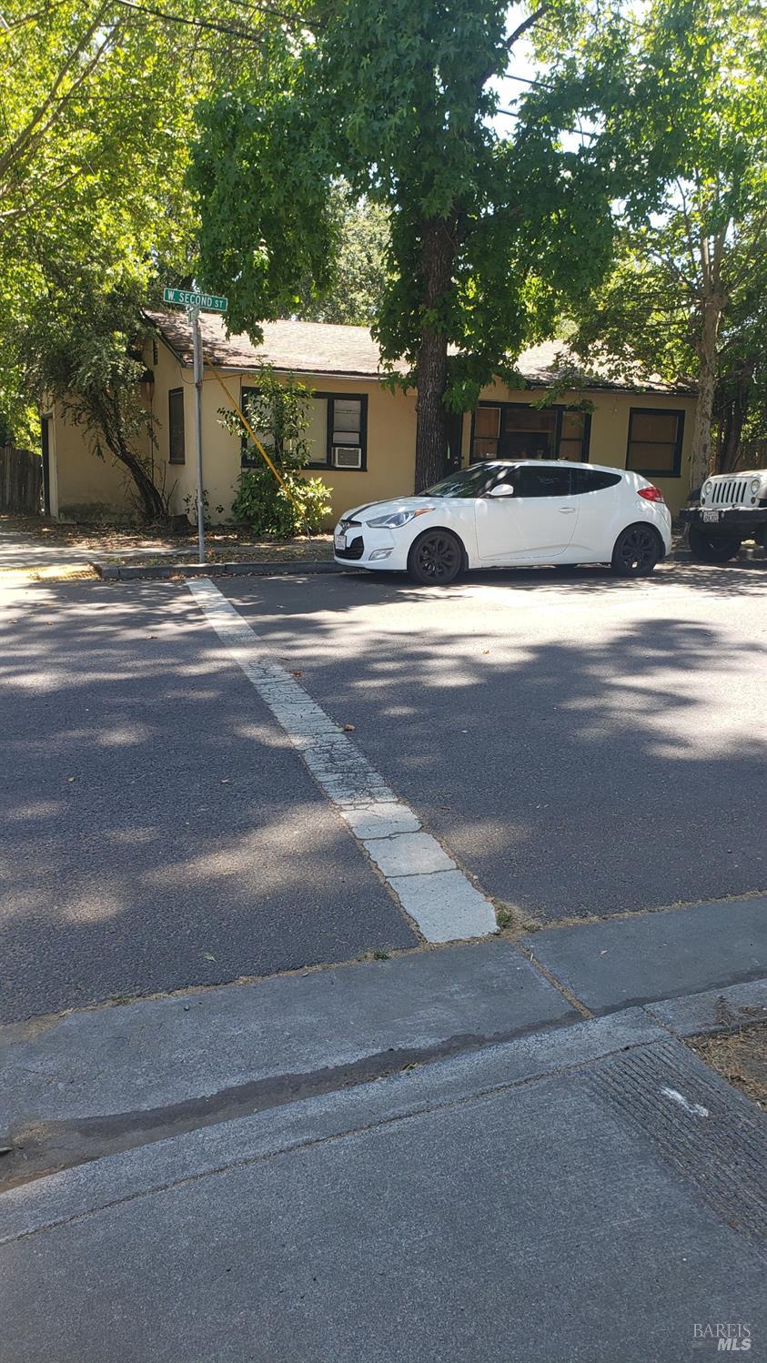 303 W 2nd Street Cloverdale CA 95425