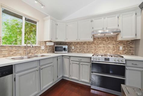 14920 Willow Road Guerneville CA 95446