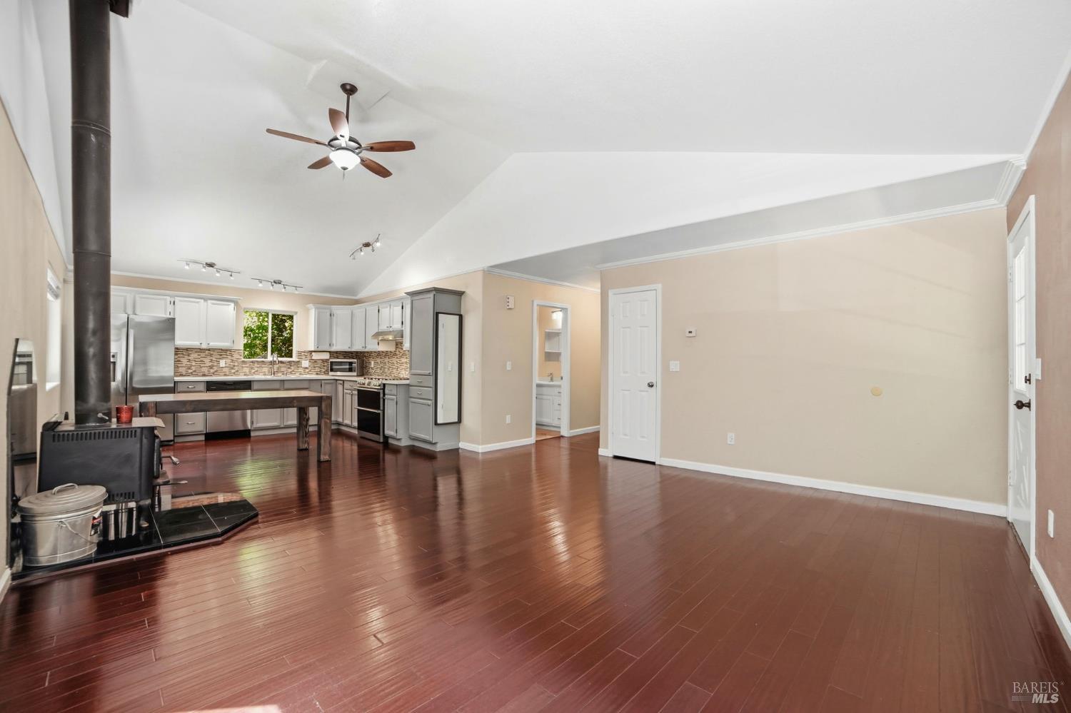 14920 Willow Road Guerneville CA 95446