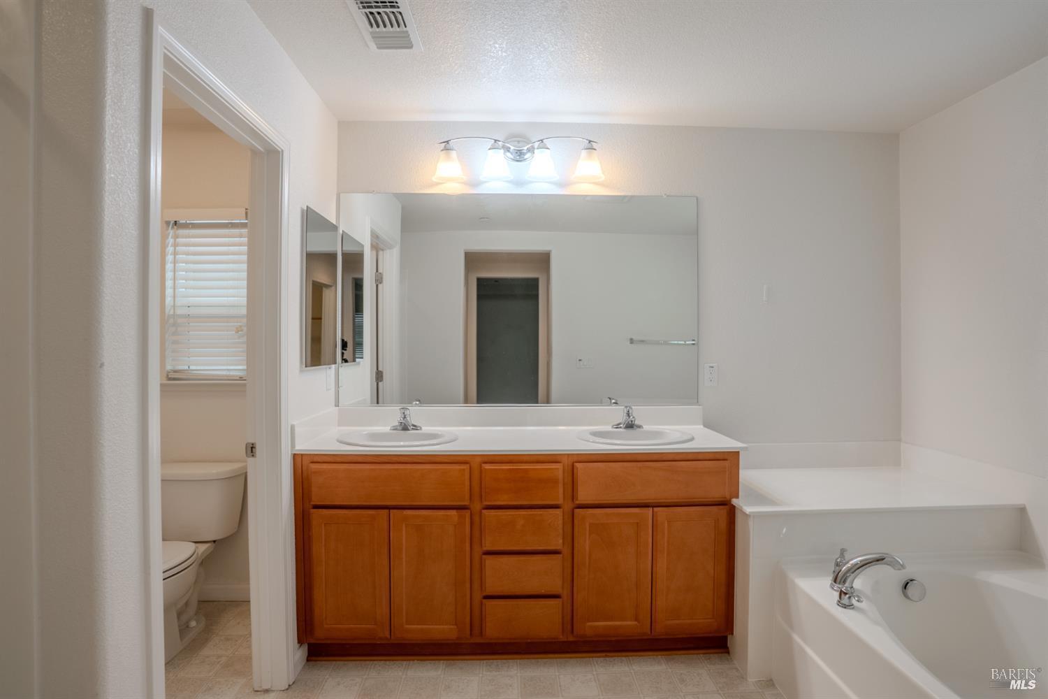 5286 Gramercy Circle Fairfield CA 94533