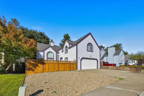 1617 Gamay Street Santa Rosa CA 95403