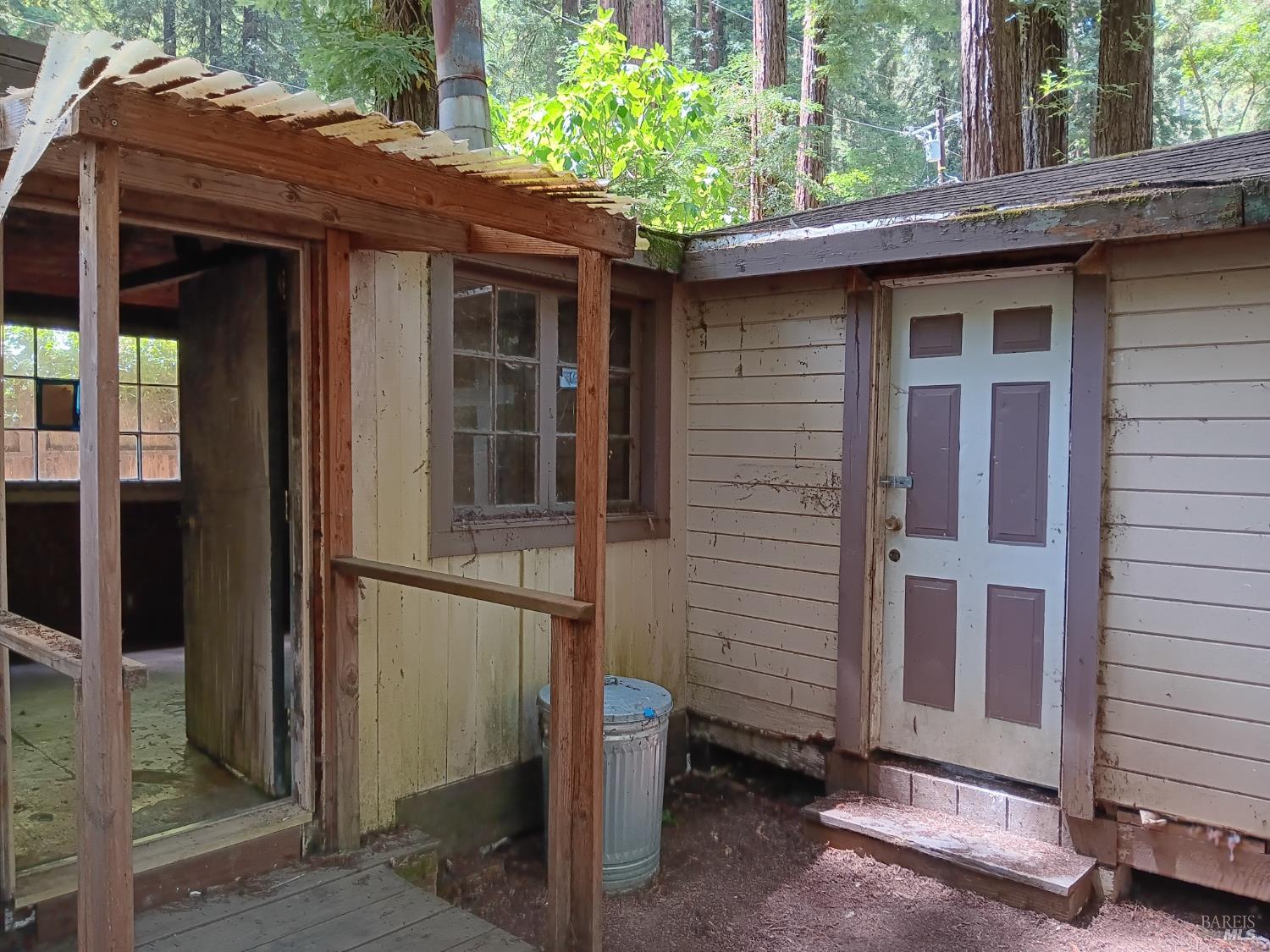 15543 Canyon 3 Road Guerneville CA 95446