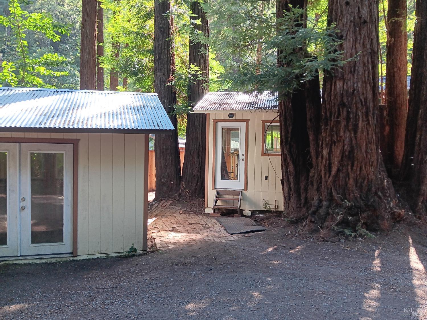 15543 Canyon 3 Road Guerneville CA 95446