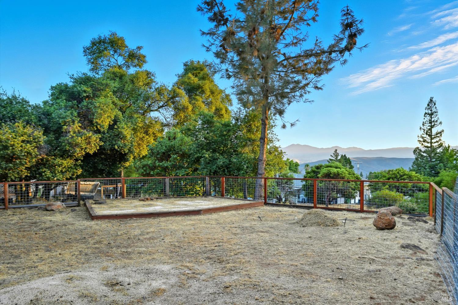 19231 Ravenhill Road Hidden Valley Lake CA 95467