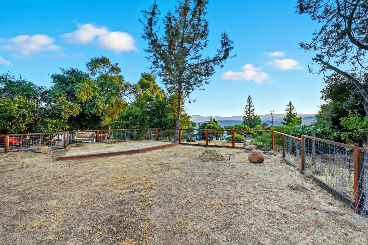 19231 Ravenhill Road Hidden Valley Lake CA 95467