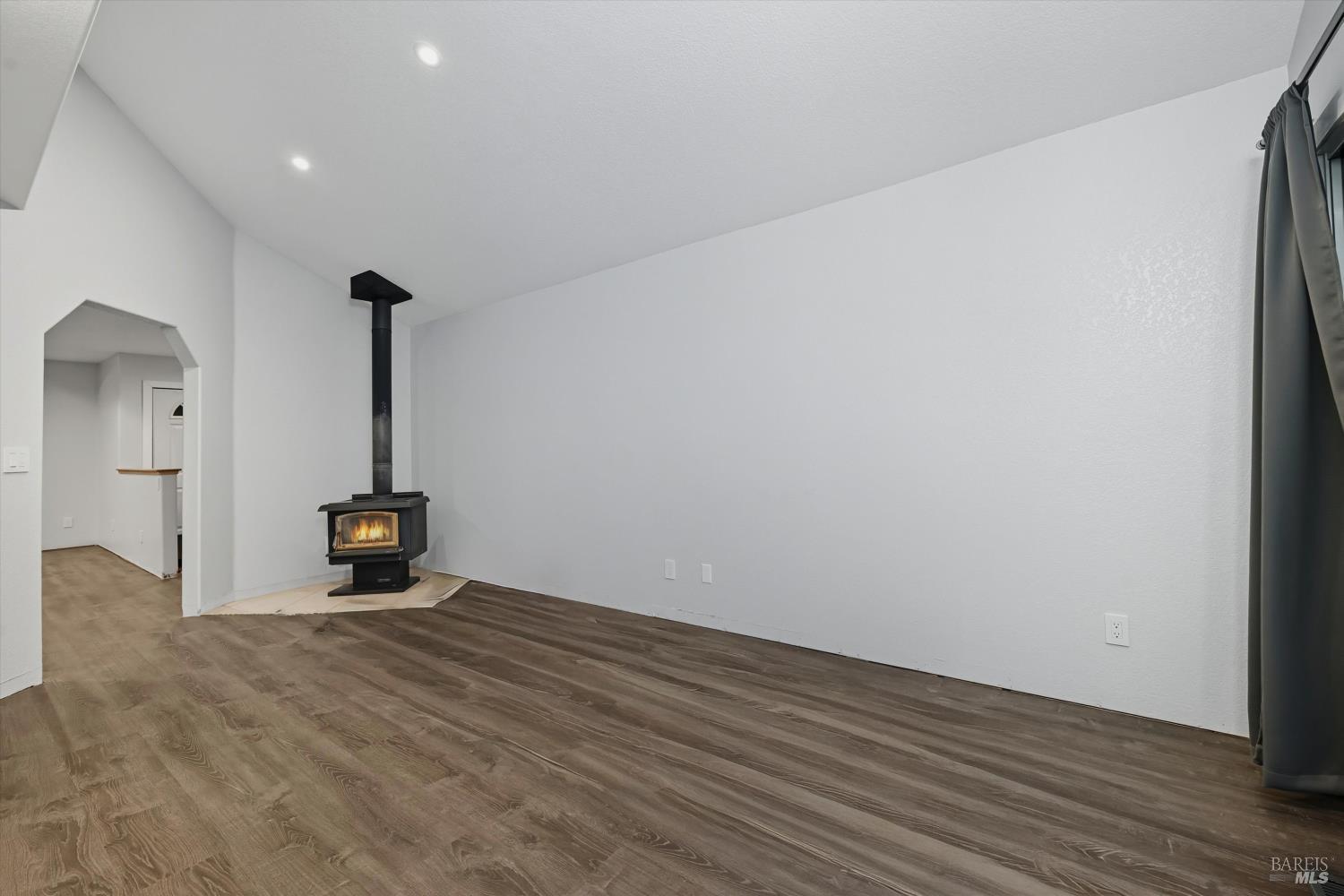 19231 Ravenhill Road Hidden Valley Lake CA 95467