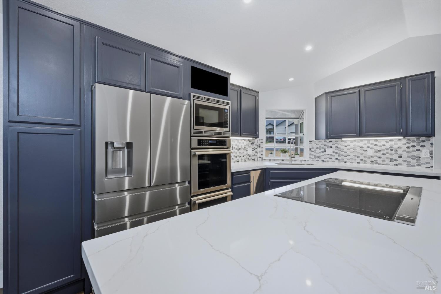 19231 Ravenhill Road Hidden Valley Lake CA 95467