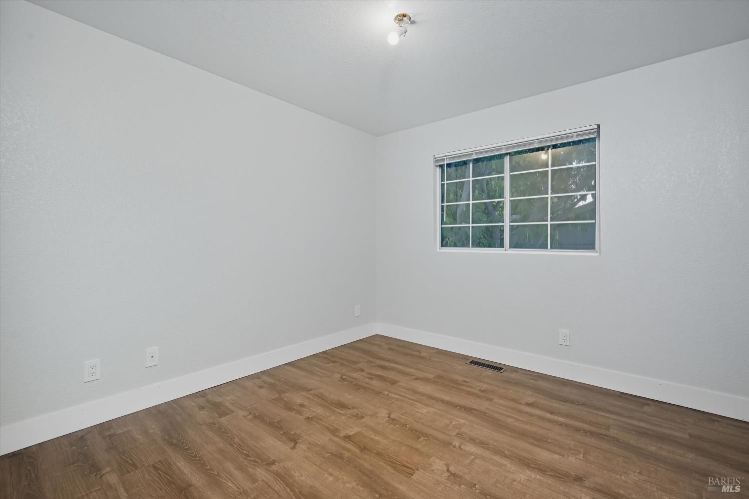 19231 Ravenhill Road Hidden Valley Lake CA 95467