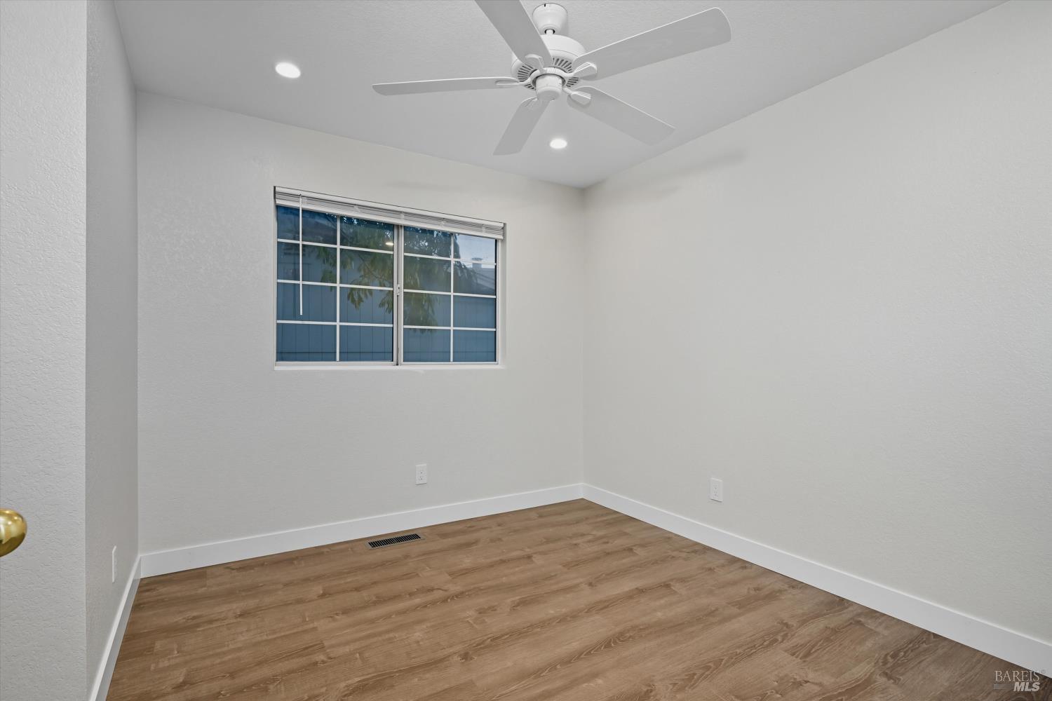 19231 Ravenhill Road Hidden Valley Lake CA 95467