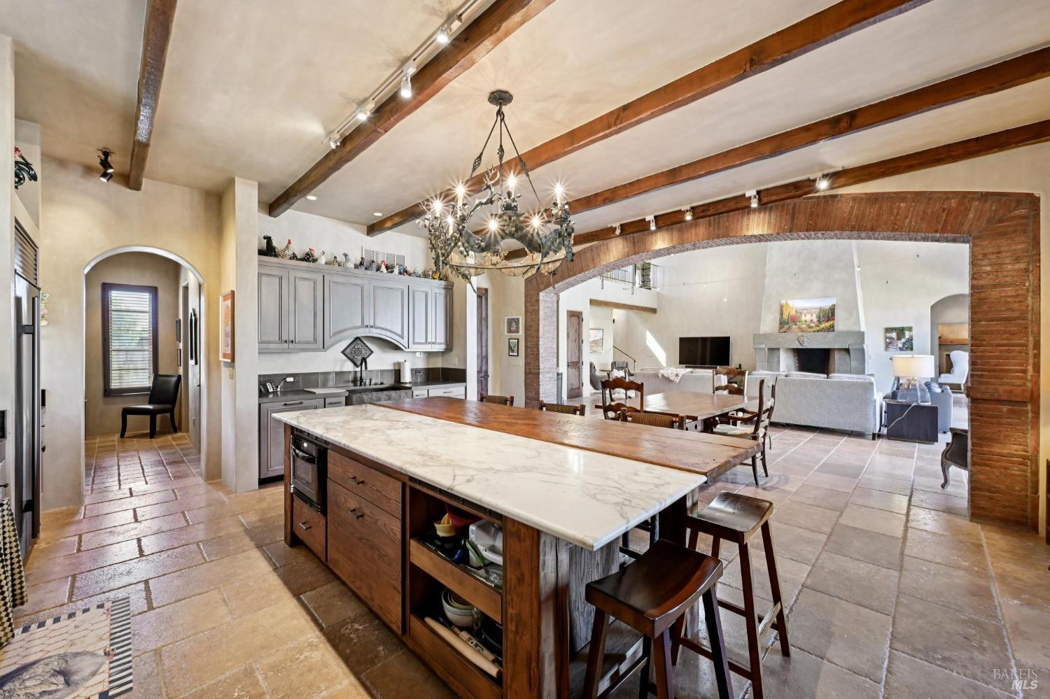 1096 Hardman Avenue Napa CA 94558